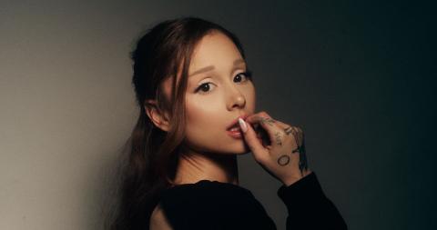 ariana grande petal number 1 singles chart update